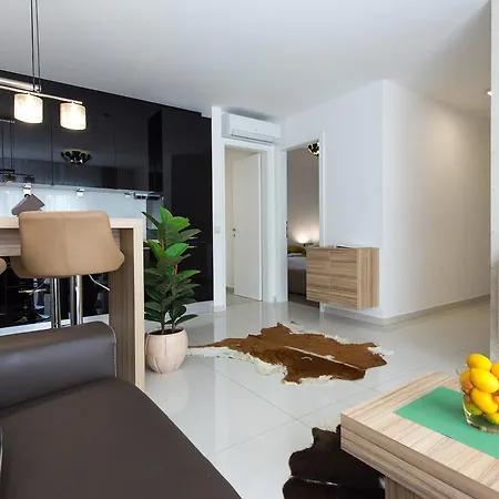 Amarru Deluxe Apartment Malinska